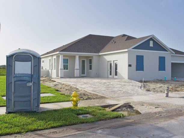 Best Portable restroom trailer rental  in Jennings, MO